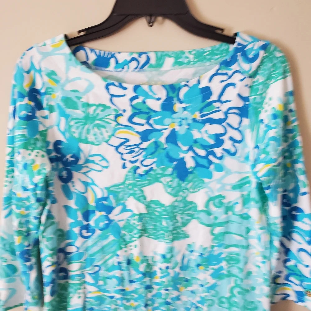 Lilly Pulitzer Blue Dahlia Abstract Vibrant Stretch Tee Half Sleeve Size Small - Picture 7 of 9